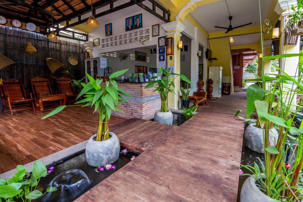 The Unique Angkor Villa Сиемрип Экстерьер фото
